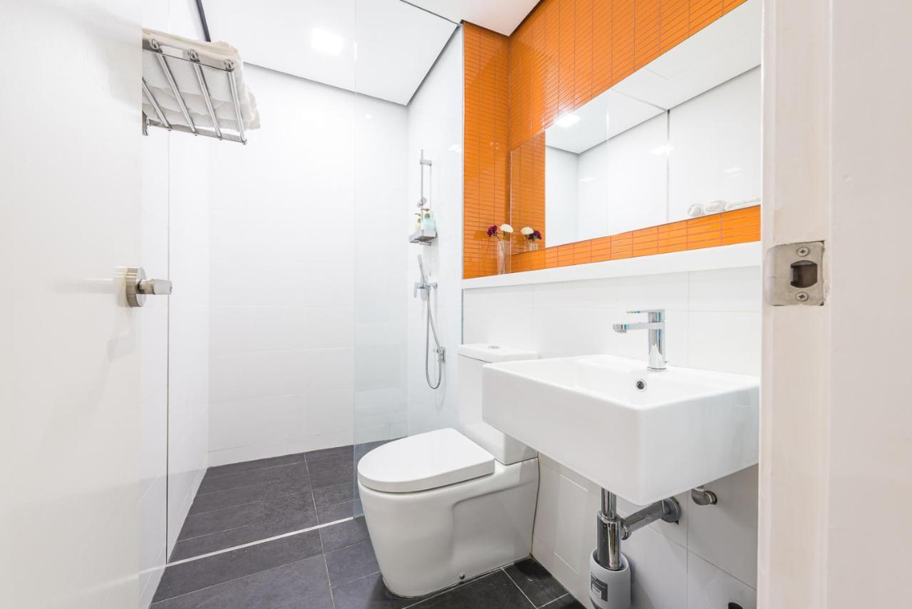 Luxury Arcoris Mont Kiara Nx 163mall 1bedroom 4 Pax