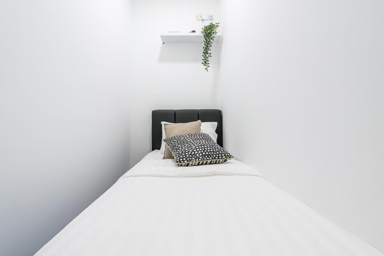 Luxury Arcoris Mont Kiara Nx 163mall 1bedroom 4 Pax