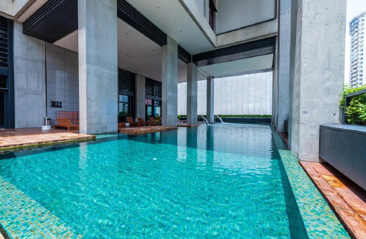 Luxury Arcoris Mont Kiara Nx 163mall 1bedroom 4 Pax * Kuala Lumpur